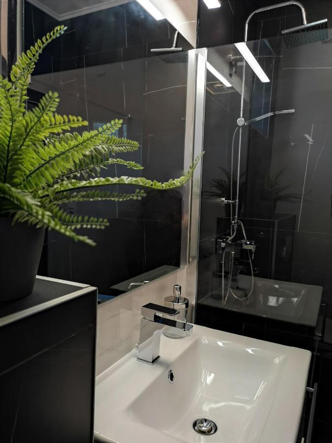 Otium Wellness Apartmanhaz Balatonakarattya Ngoại thất bức ảnh