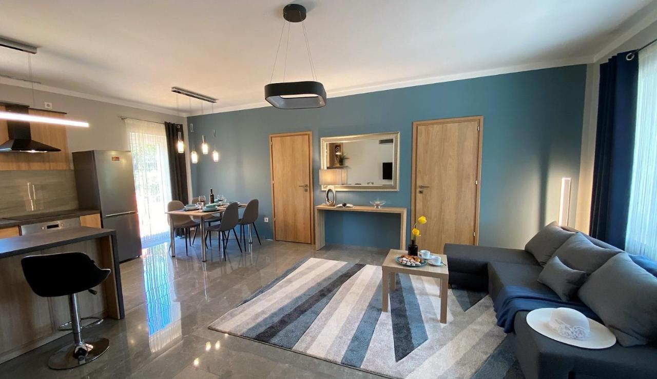 Otium Wellness Apartmanhaz Balatonakarattya Ngoại thất bức ảnh
