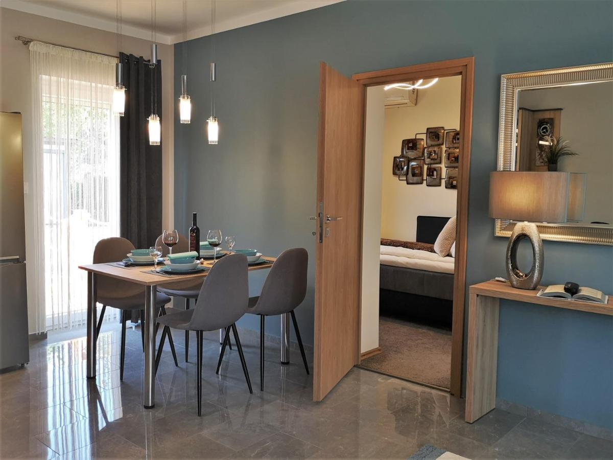 Otium Wellness Apartmanhaz Balatonakarattya Ngoại thất bức ảnh